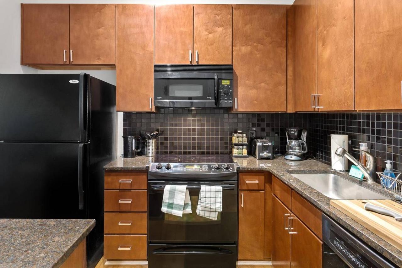 Trifecta Ace Location Pool & Gym Superhost Apartment Charlotte Luaran gambar