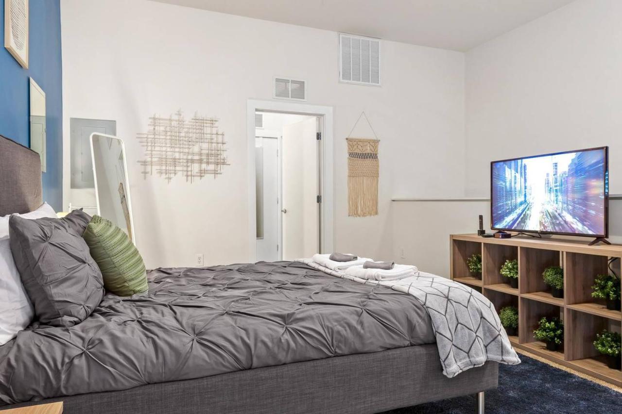 Trifecta Ace Location Pool & Gym Superhost Apartment Charlotte Luaran gambar
