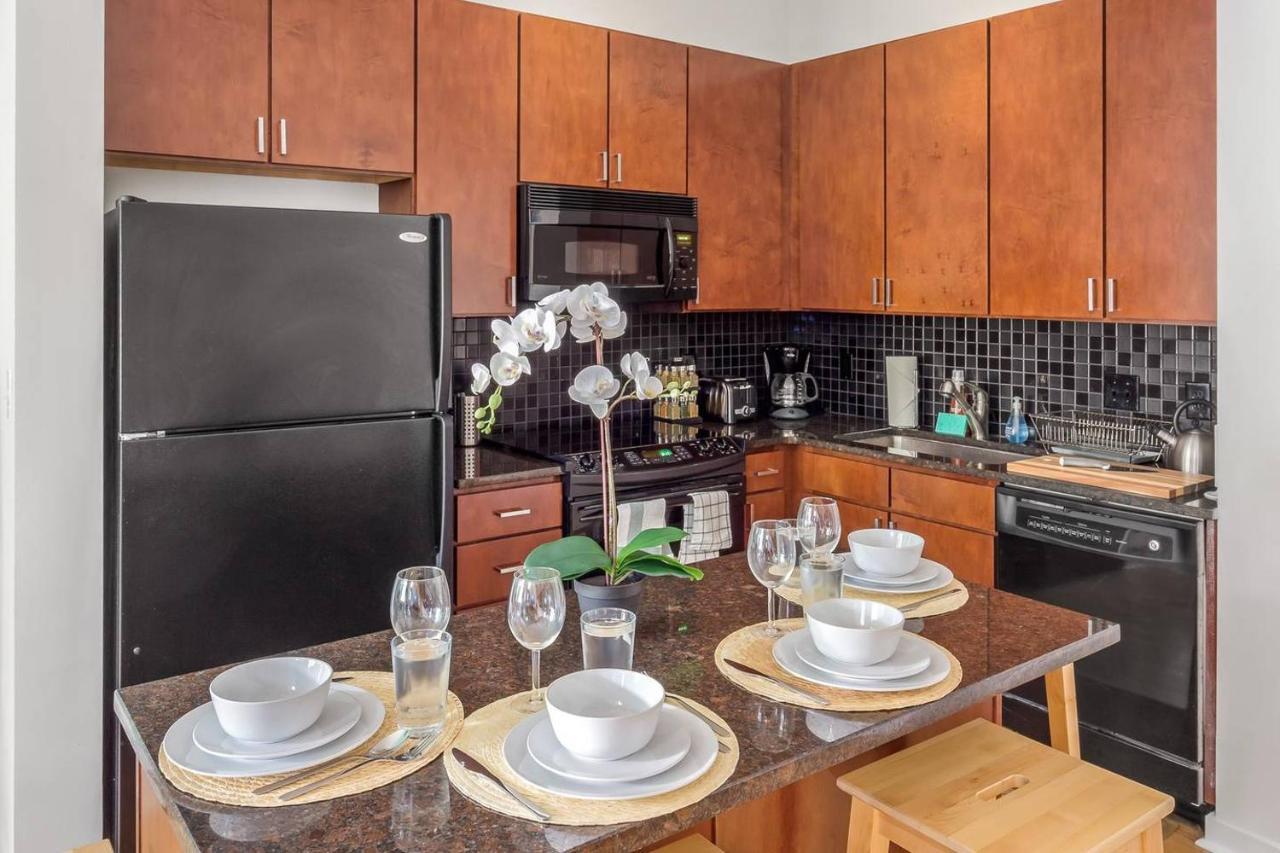 Trifecta Ace Location Pool & Gym Superhost Apartment Charlotte Luaran gambar