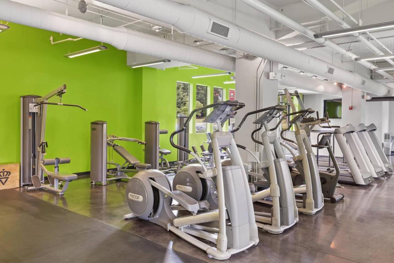 Trifecta Ace Location Pool & Gym Superhost Apartment Charlotte Luaran gambar